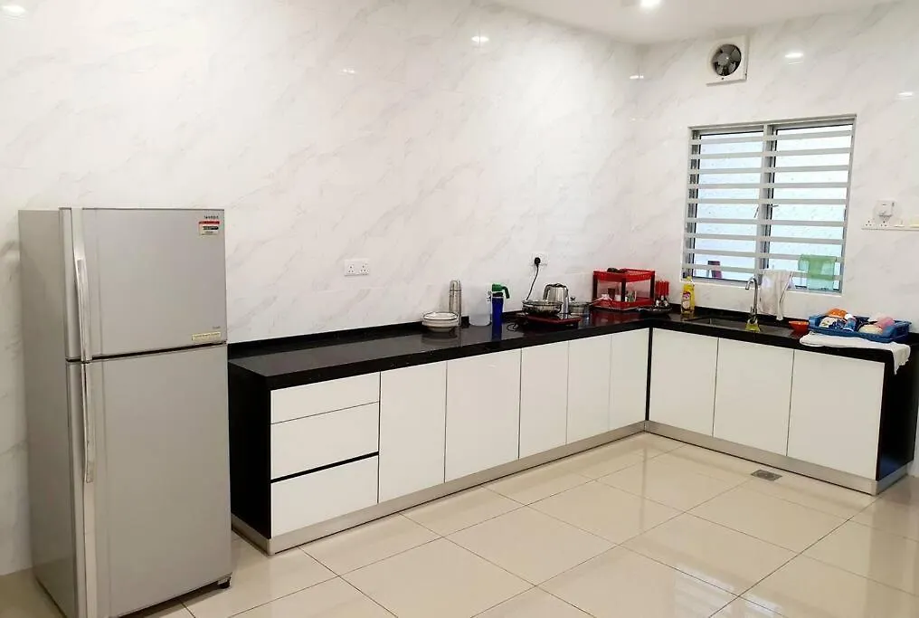 Jovial Cozy&Stylish 2Storyhouse 4Room@Bmjuru Букит-Мертаджам