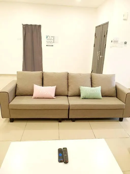 Дом отдыха Jovial Cozy&Stylish 2Storyhouse 4Room@Bmjuru Букит-Мертаджам