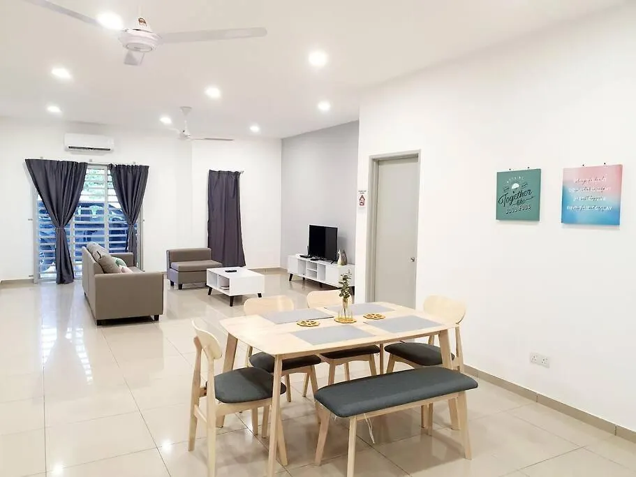 Дом отдыха Jovial Cozy&Stylish 2Storyhouse 4Room@Bmjuru Букит-Мертаджам Малайзия